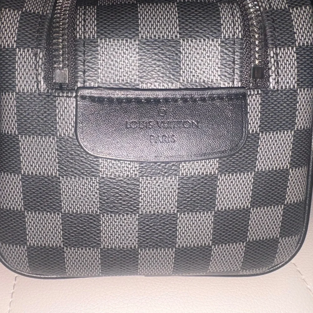 Louis Vuitton Dopp Kit Toilet Pouch - Picture 1 of 5